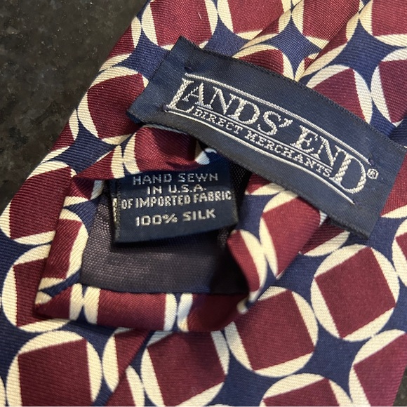 LANDS END Tie 100% Silk Handsewn in the USA Maroon Cream Navy Geometric Design - Picture 7 of 10